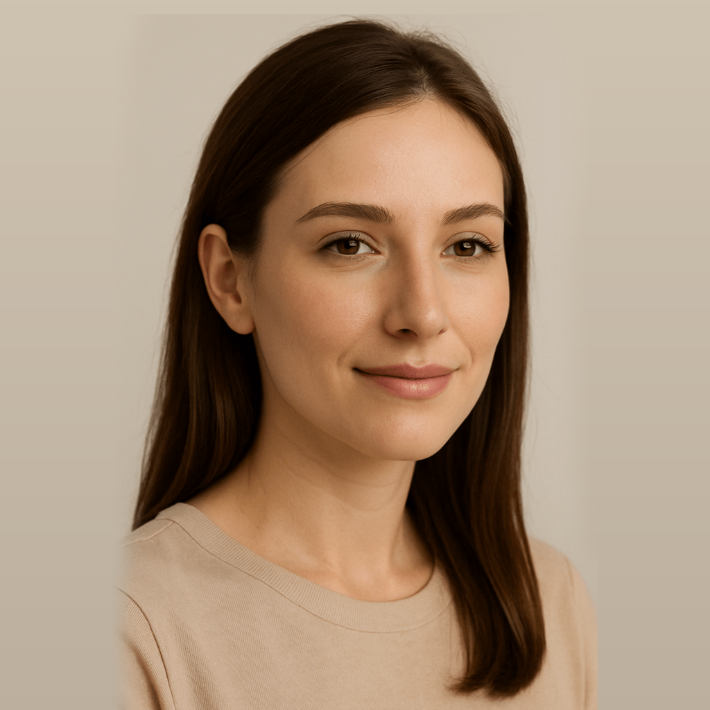 mujer-joven-piel-clara-nariz-armonica-rinoplastia-natural-chihuahua
